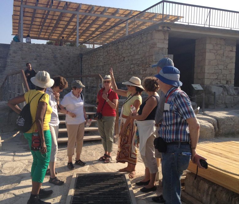 Knossos Palace private tour- elissos