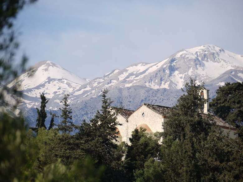 Dikti mountains in crete_winter experiences in crete_elissos